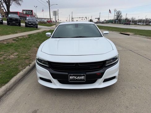 Used 2018 Dodge Charger R/T image 8