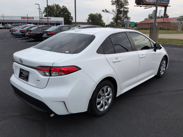 Certified 2025 Toyota Corolla LE FWD image 7