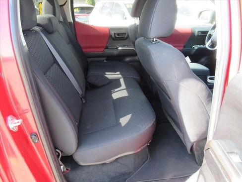 Used 2023 Toyota Tacoma SR5 w/ Technology Package AWD/4WD image 30