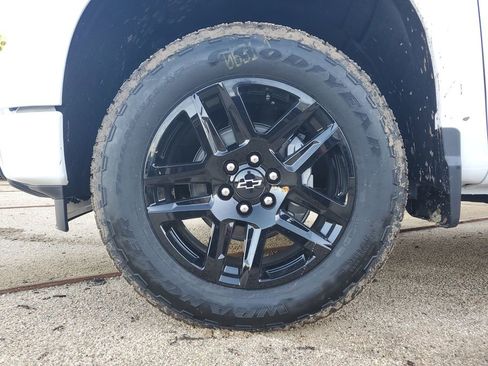 New 2026 Chevrolet Silverado 1500 RST w/ Dark Appearance Package image 6