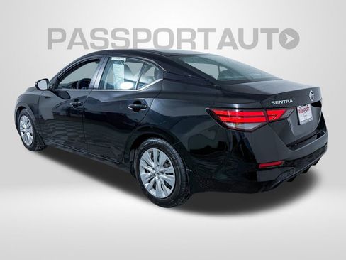 Certified 2021 Nissan Sentra S image 7