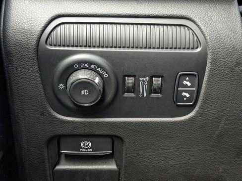 Used 2024 Jeep Wagoneer L 4WD image 19