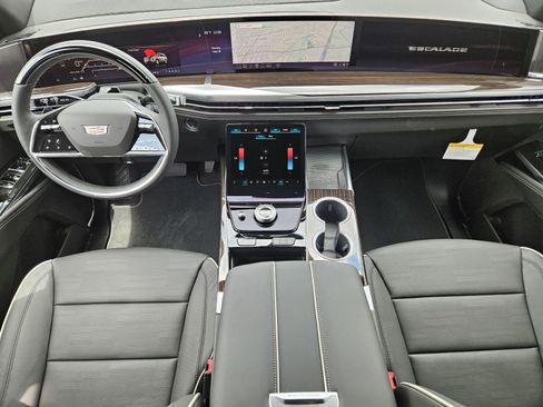 New 2026 Cadillac Escalade Luxury w/ Touring Package AWD/4WD image 19