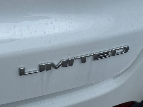 New 2026 Jeep Compass Limited image 18