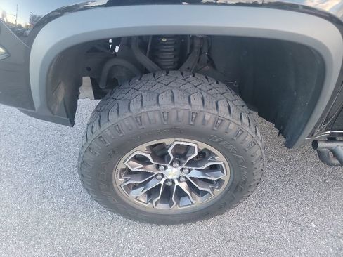 Used 2021 Chevrolet Colorado ZR2 AWD/4WD image 4