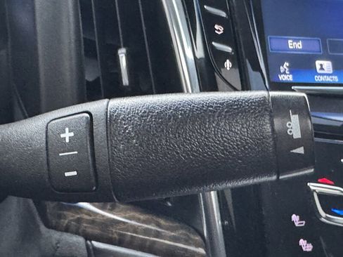 Used 2016 Cadillac Escalade ESV Platinum image 39