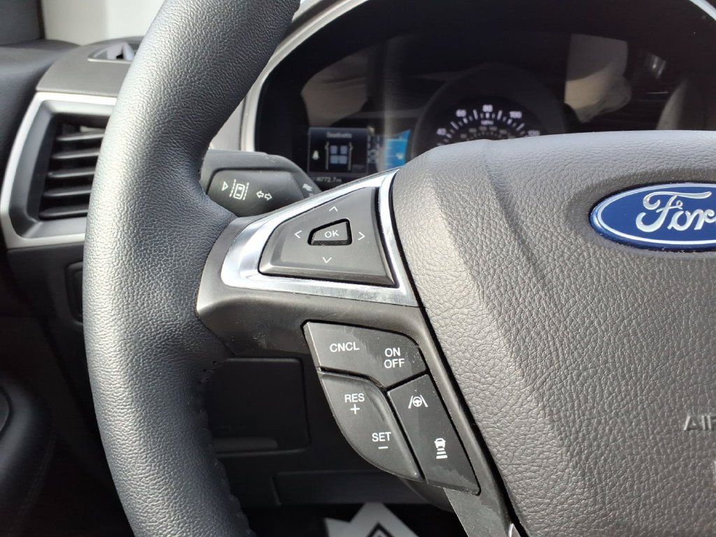 Certified 2024 Ford Edge SEL w/ Convenience Package AWD/4WD image 16