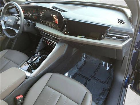 Certified 2025 Audi Q5 Premium w/ Convenience Package image 21