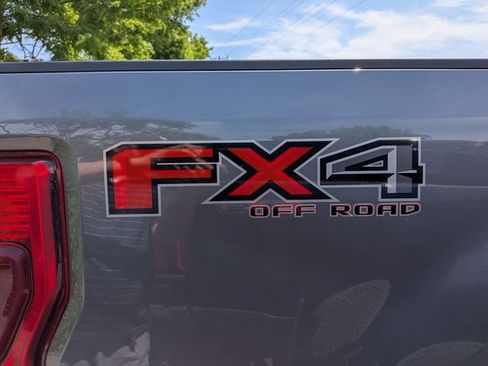 Used 2022 Ford F350 XLT w/ XLT Premium Package AWD/4WD image 10