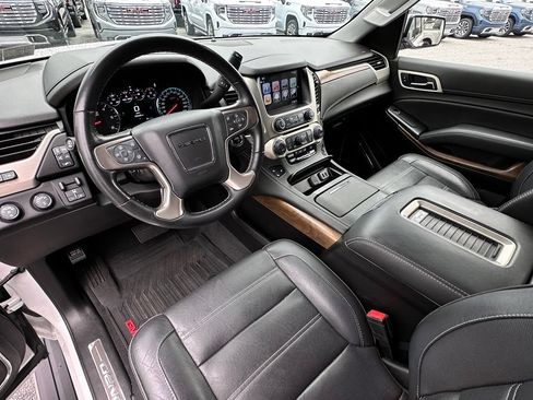 Used 2020 GMC Yukon Denali w/ Open Road Package AWD/4WD image 23