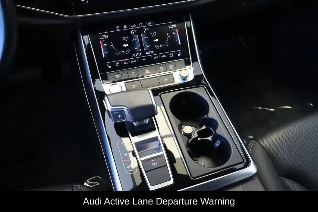 Used 2020 Audi Q8 Premium Plus w/ Premium Plus Package AWD/4WD image 28