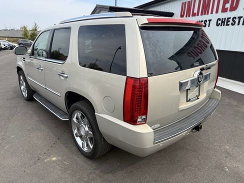 Used 2008 Cadillac Escalade AWD image 12