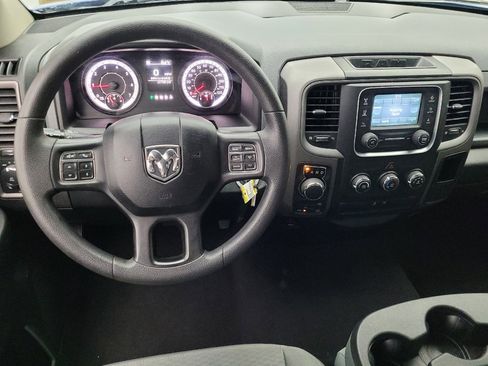 Used 2018 RAM 1500 Express w/ Express Value Package image 22