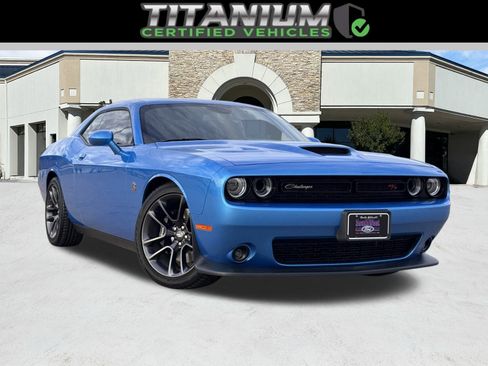Used 2023 Dodge Challenger R/T Scat Pack image 1