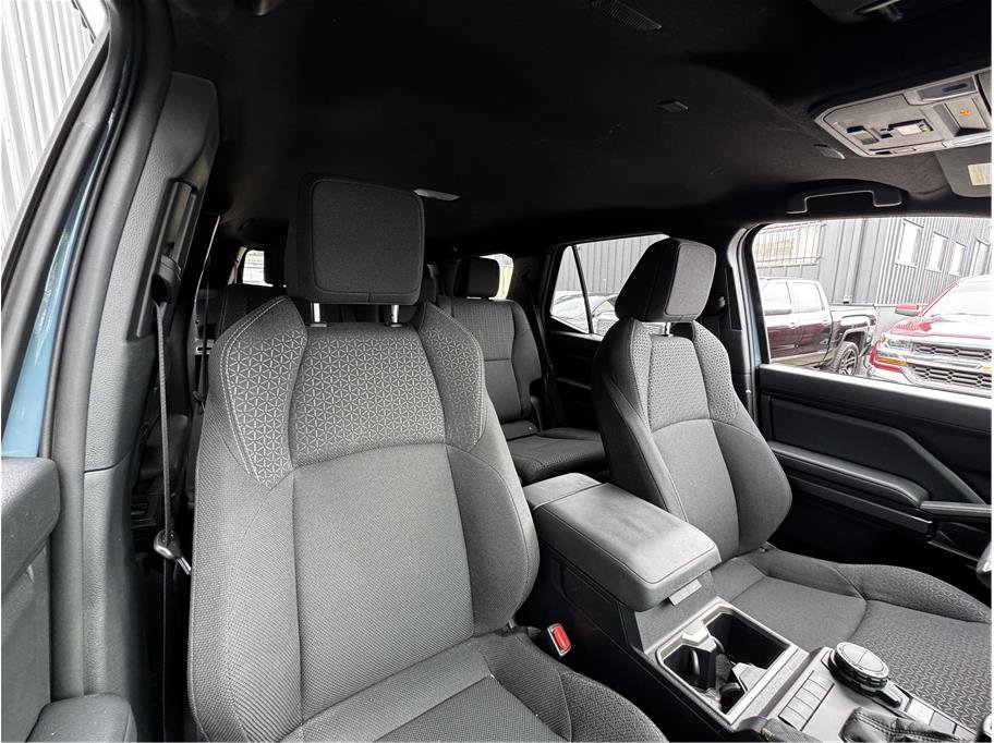 Used 2026 Toyota 4Runner SR5 AWD/4WD image 4