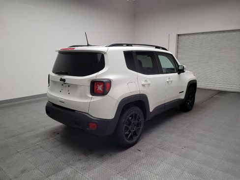 Used 2020 Jeep Renegade Altitude FWD image 9