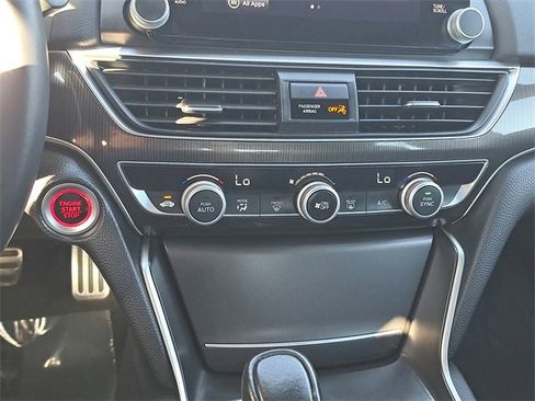 Used 2018 Honda Accord Sport image 29