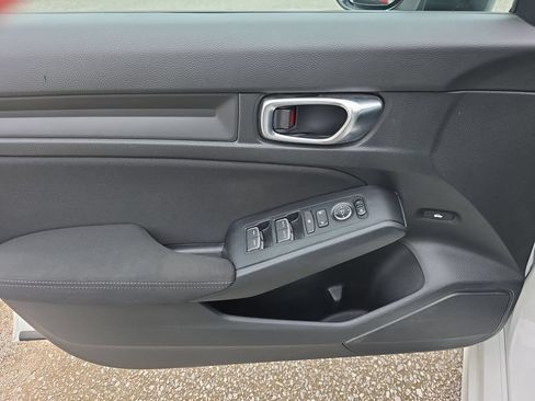 Used 2025 Honda Civic Sport image 17