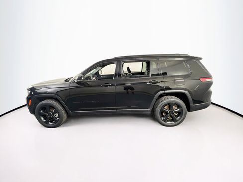 Used 2023 Jeep Grand Cherokee L Laredo AWD/4WD image 8