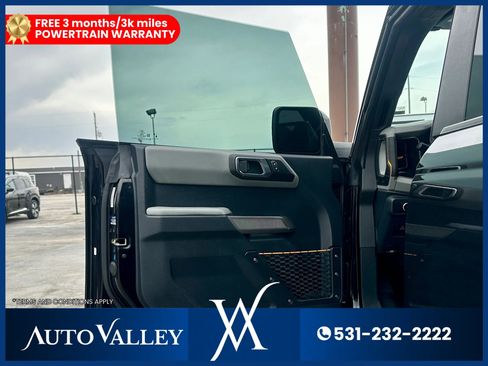 Used 2022 Ford Bronco Badlands w/ Sasquatch Package AWD/4WD image 12