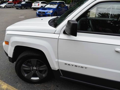 Used 2014 Jeep Patriot High Altitude FWD image 68