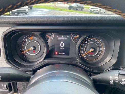 Used 2025 Jeep Wrangler Sport AWD/4WD image 19
