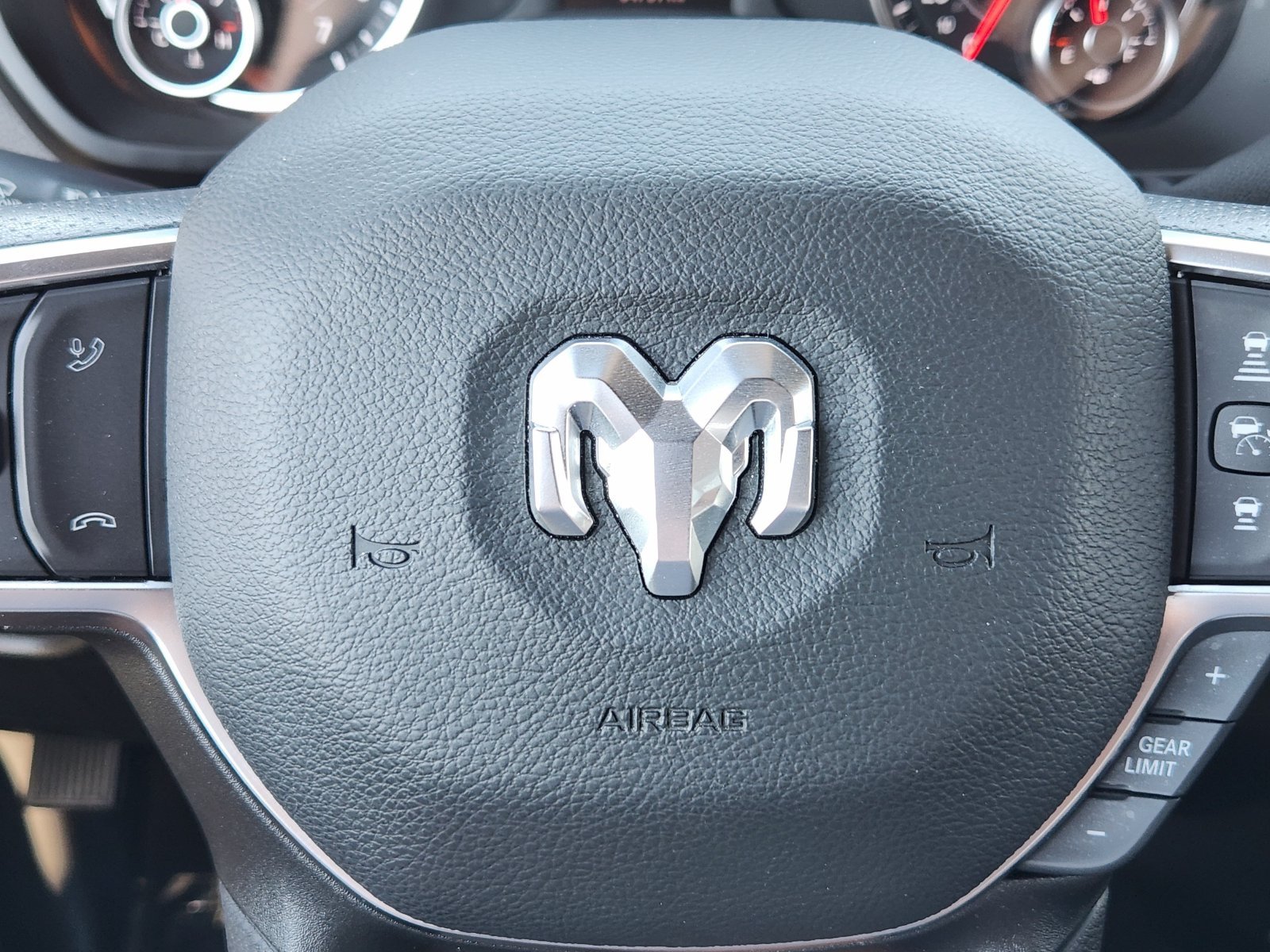 Used 2026 RAM 2500 Tradesman AWD/4WD image 39