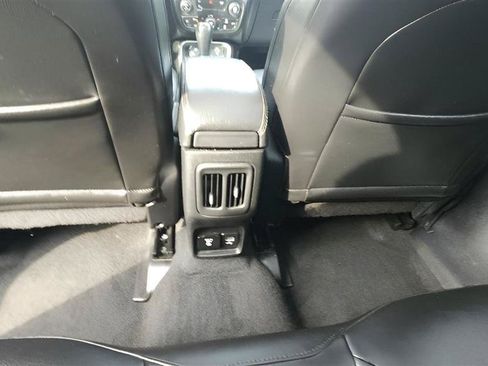 Used 2018 Jeep Compass Latitude w/ Popular Equipment Group AWD/4WD image 22