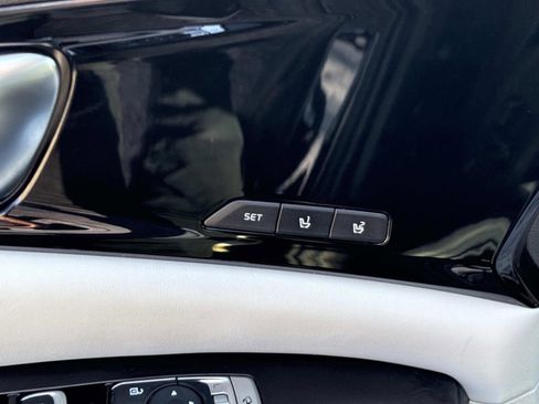 Used 2022 Kia Carnival SX image 23