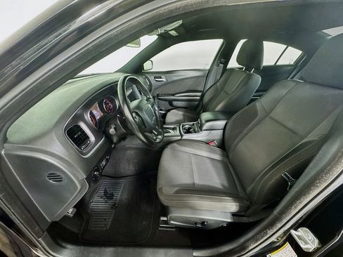 Used 2020 Dodge Charger SXT image 23