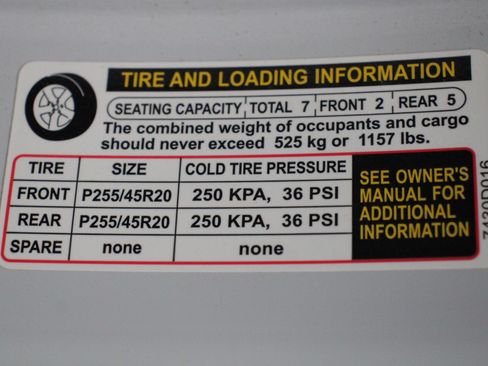 Used 2024 Mitsubishi Outlander 4WD Plug-In Hybrid image 42