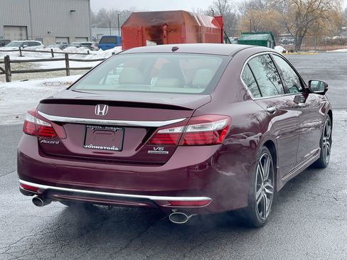 Used 2016 Honda Accord Touring image 15