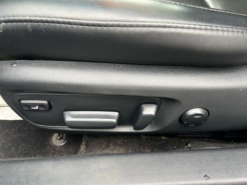 Used 2016 Toyota Avalon Limited FWD image 21