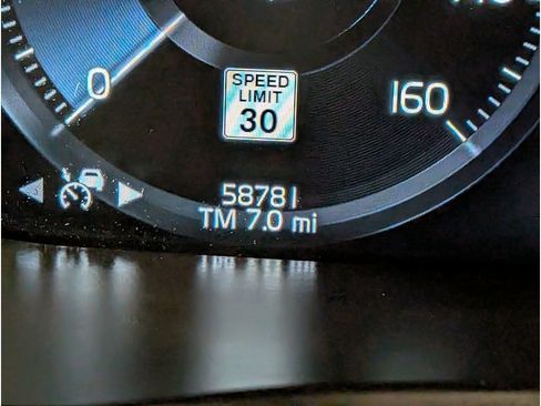 Used 2017 Volvo XC90 T6 Inscription w/ Vision Package image 21