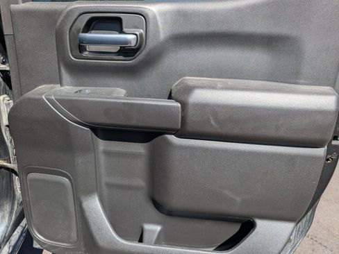 Used 2025 Chevrolet Silverado 1500 Custom Trail Boss AWD/4WD image 35