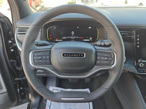 Used 2024 Jeep Wagoneer L Series III w/ Flexible Seating Group image 14