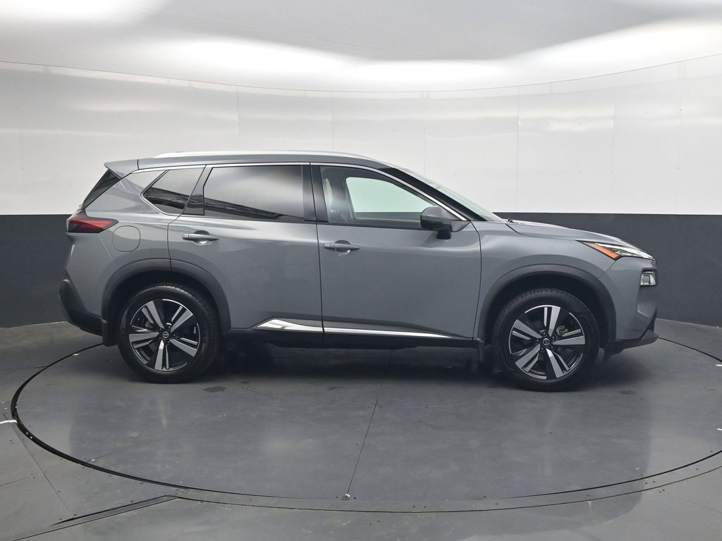 Used 2021 Nissan Rogue SL w/ Premium Package FWD image 3