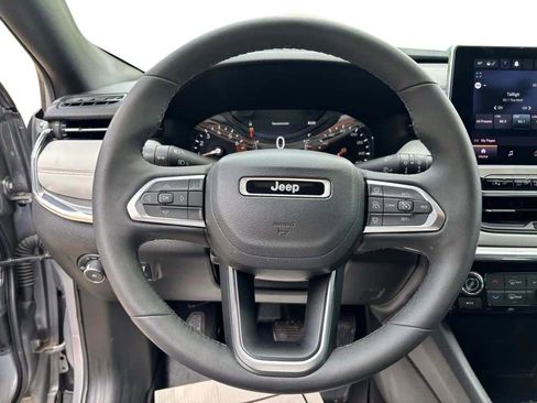 Used 2023 Jeep Compass Limited w/ Sun and Sound Group AWD/4WD image 14