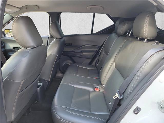 Used 2019 Nissan Kicks S FWD image 10
