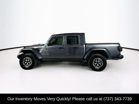 Used 2025 Jeep Gladiator Rubicon w/ Safety Group AWD/4WD image 4