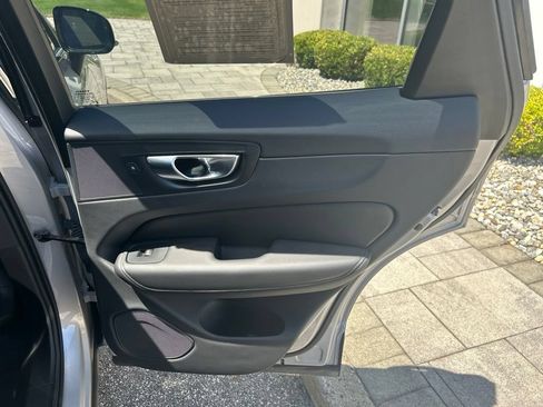 Used 2025 Volvo XC60 B5 Plus w/ Climate Package AWD/4WD image 12