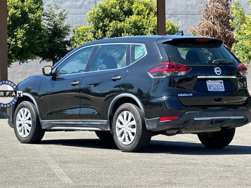 Used 2020 Nissan Rogue S image 3