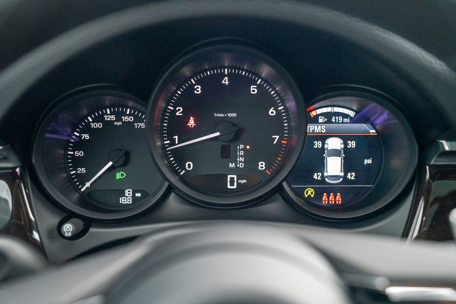Certified 2026 Porsche Macan AWD/4WD image 15
