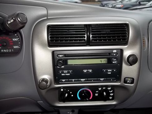 Used 2006 Ford Ranger XLT image 13