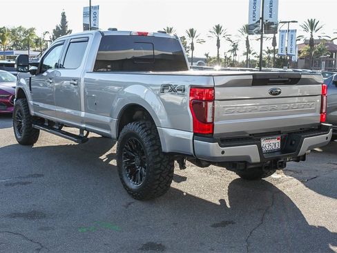 Used 2022 Ford F350 Lariat w/ Black Appearance Package image 7