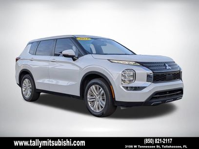Used 2024 Mitsubishi Outlander ES