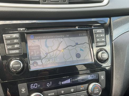 Used 2016 Nissan Rogue SL w/ SL Premium Package image 17