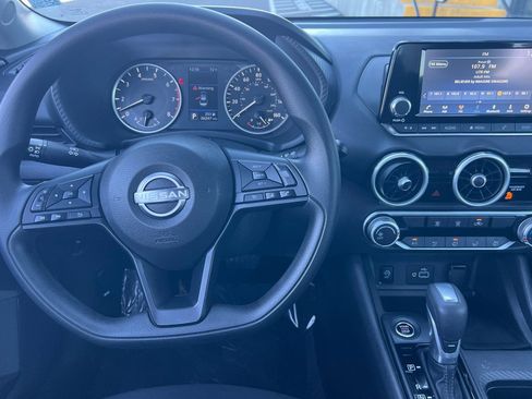Used 2025 Nissan Sentra S FWD image 11