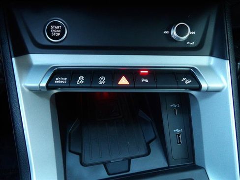 Used 2021 Audi Q3 2.0T Premium Plus w/ Premium Plus Package image 29