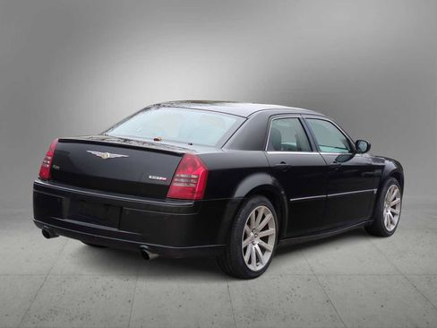 Used 2006 Chrysler 300 SRT8 w/ SRT Option Group I image 8